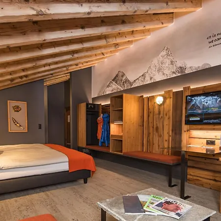 Szálloda Basecamp 3*