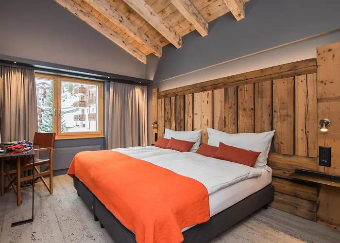 Basecamp Ξενοδοχείο 3*