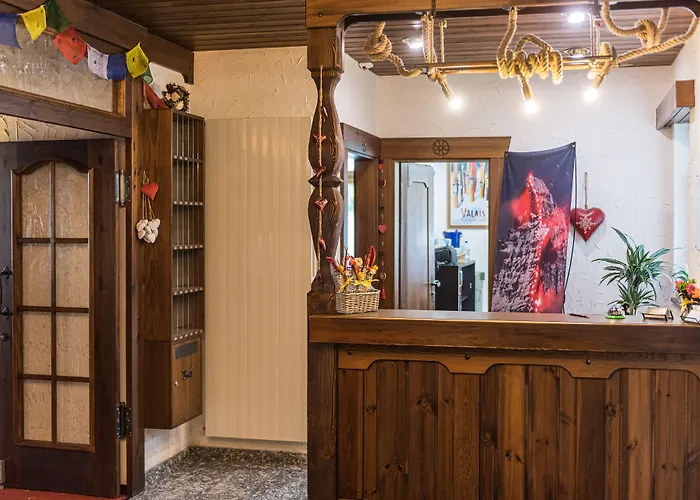 Basecamp Ξενοδοχείο 3*