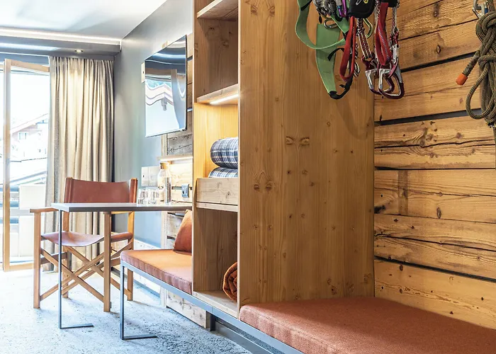 Ξενοδοχείο Basecamp 3*